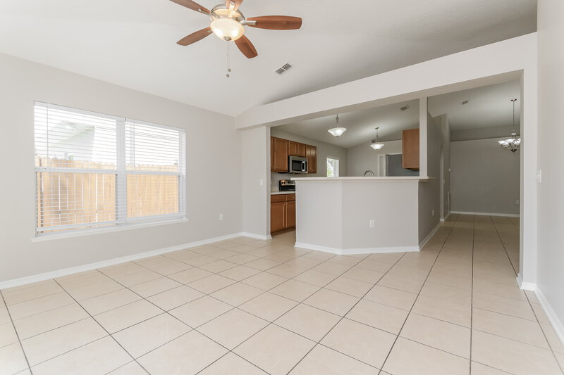 3,440/Mo, 5270 Silver Thistle Ln Saint Cloud, FL 34772 Living Room View 2