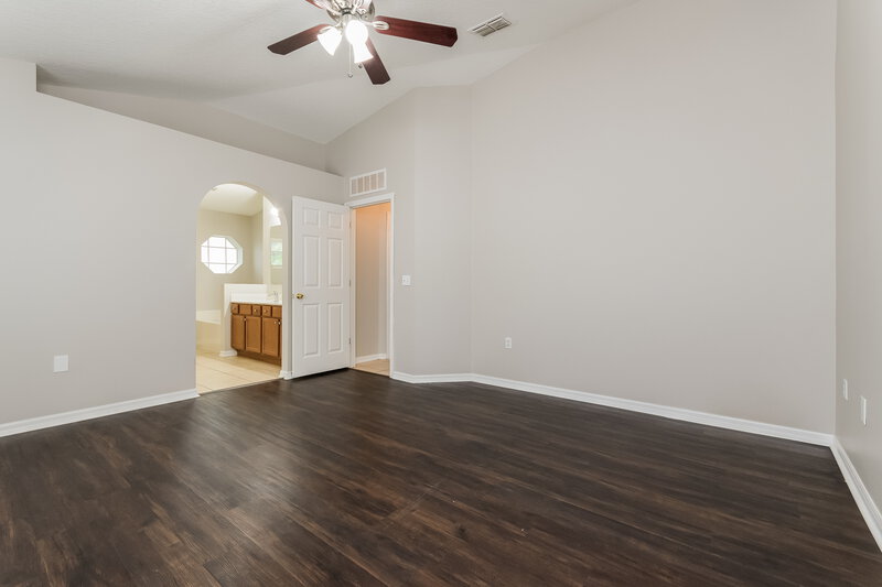 3,440/Mo, 5270 Silver Thistle Ln Saint Cloud, FL 34772 Main Bedroom View