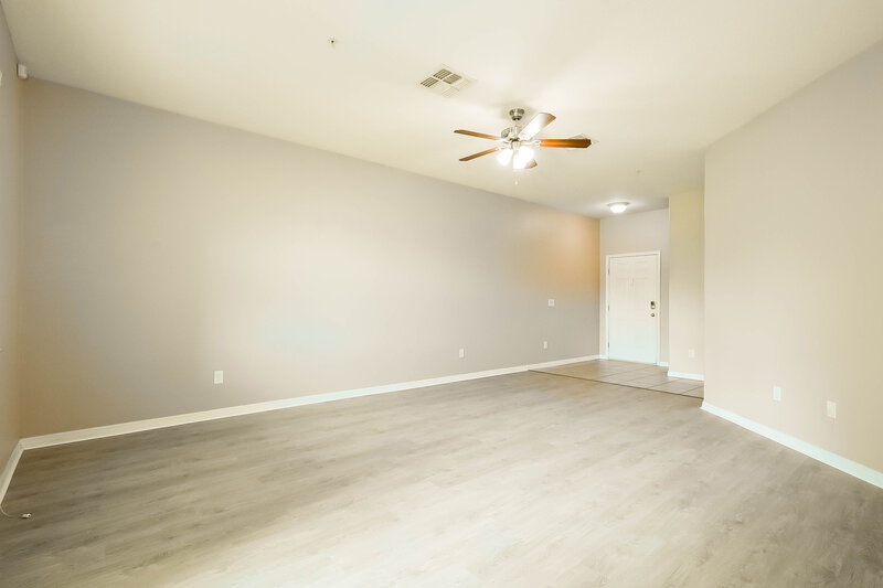 2,215/Mo, 15509 Oxley St Winter Garden, FL 34787 Living Room View
