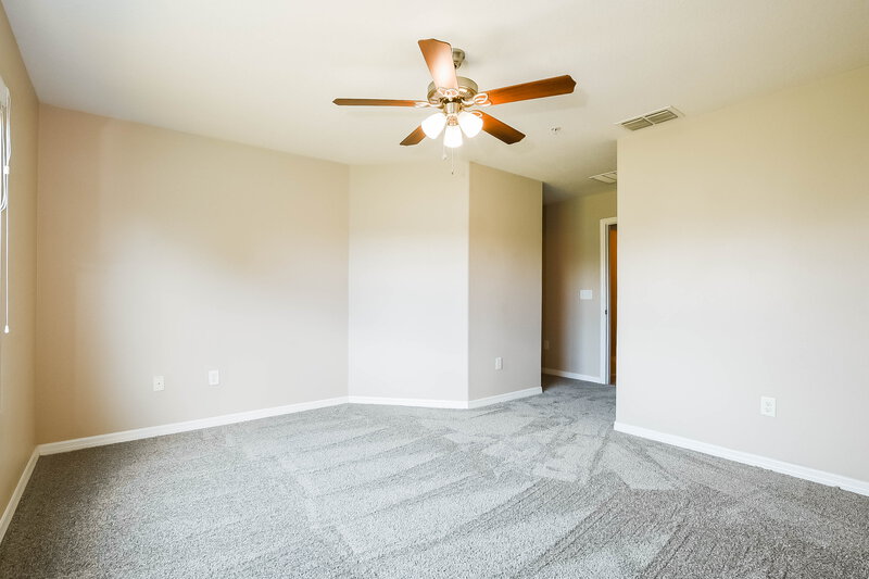 2,215/Mo, 15509 Oxley St Winter Garden, FL 34787 Main Bedroom View