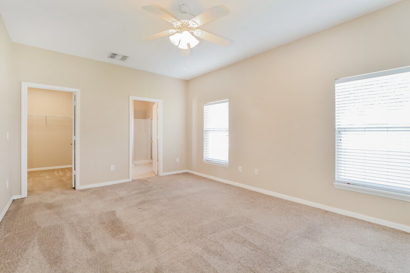 2,275/Mo, 209 Casa Marina Pl Sanford, FL 32771 Main Bedroom View 2