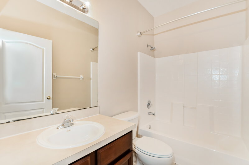 2,275/Mo, 209 Casa Marina Pl Sanford, FL 32771 Bathroom View