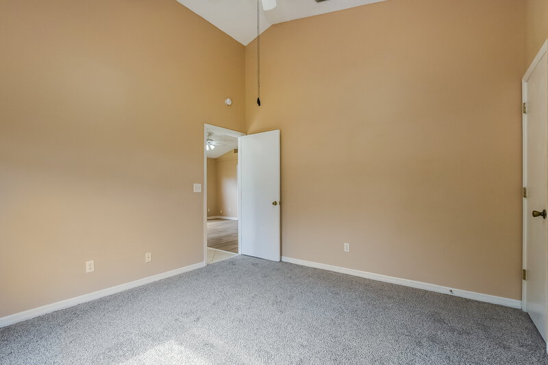 2,085/Mo, 1153 Sheeler Hills Dr Apopka, FL 32703 Main Bedroom View 2