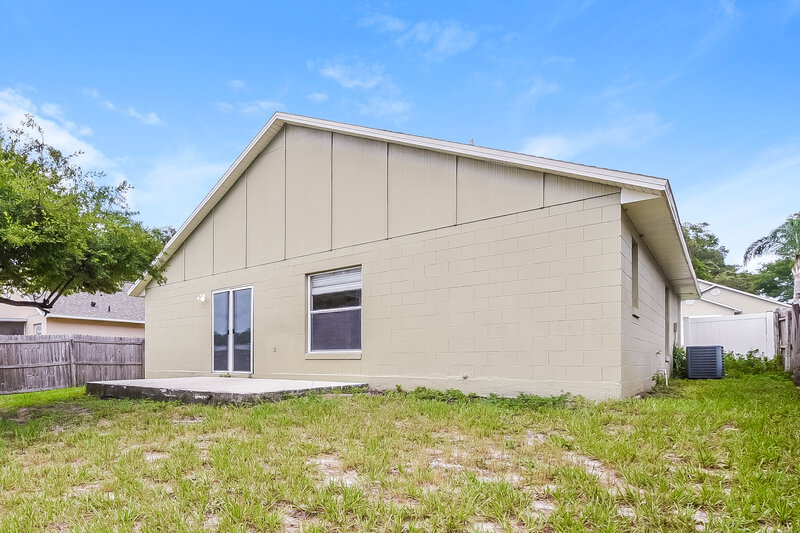 2,085/Mo, 1153 Sheeler Hills Dr Apopka, FL 32703 Rear View
