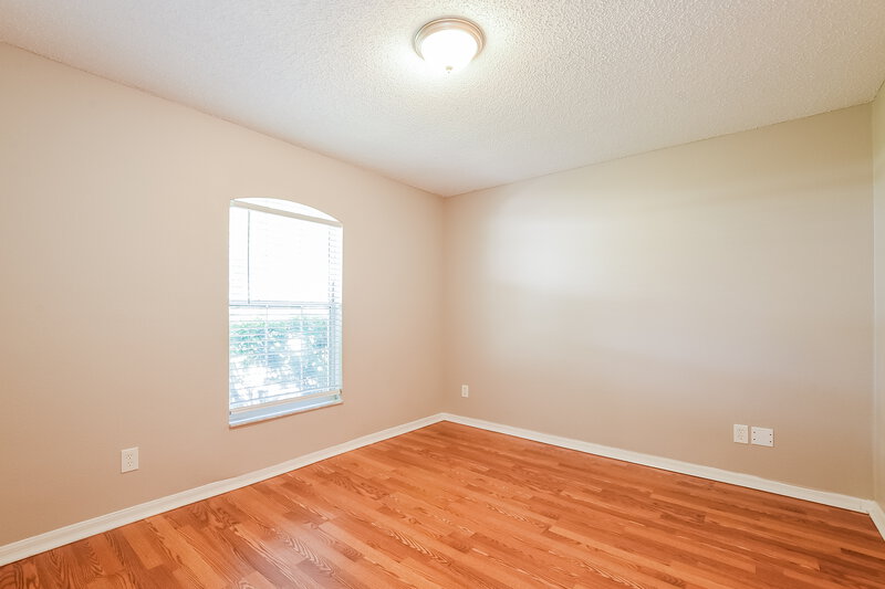 2,125/Mo, 1320 Rain Forest Ln Minneola, FL 34715 Bedroom View
