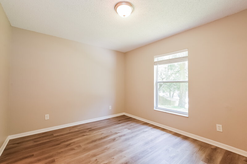 2,125/Mo, 1320 Rain Forest Ln Minneola, FL 34715 Bedroom View 2