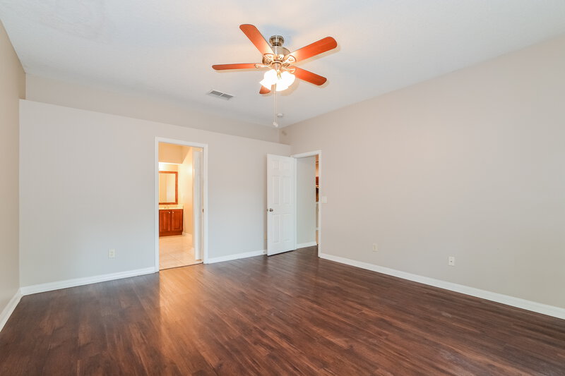 2,550/Mo, 1320 Falconwood Ct Apopka, FL 32712 Main Bedroom View 2