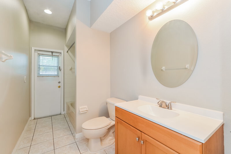 2,550/Mo, 1320 Falconwood Ct Apopka, FL 32712 Bathroom View