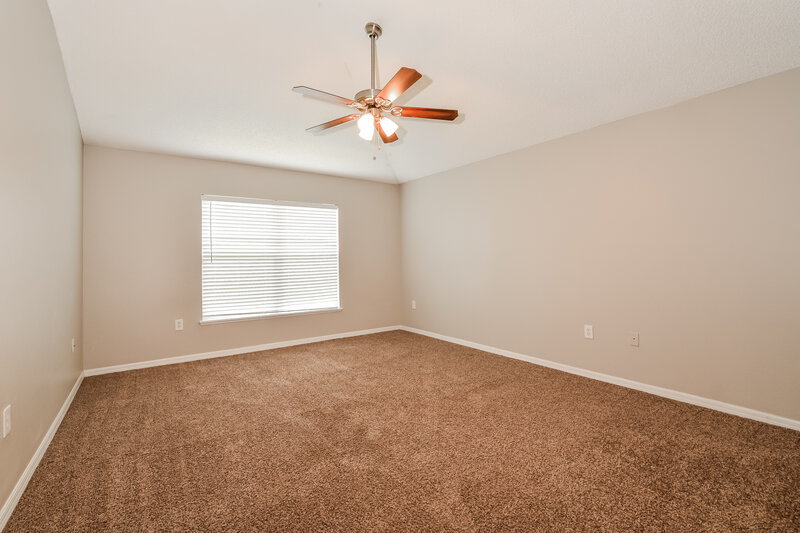 2,590/Mo, 4932 Fiske Cir Orlando, FL 32826 Main Bedroom View