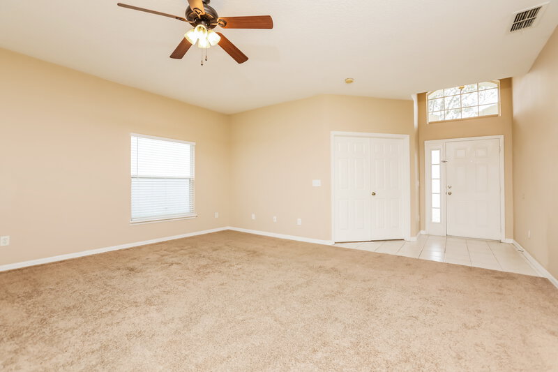 2,175/Mo, 551 Wellesly St Oviedo, FL 32765 Living Room View