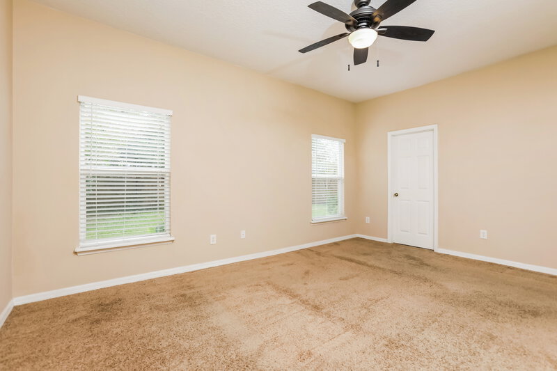 2,175/Mo, 551 Wellesly St Oviedo, FL 32765 Main Bedroom View 2