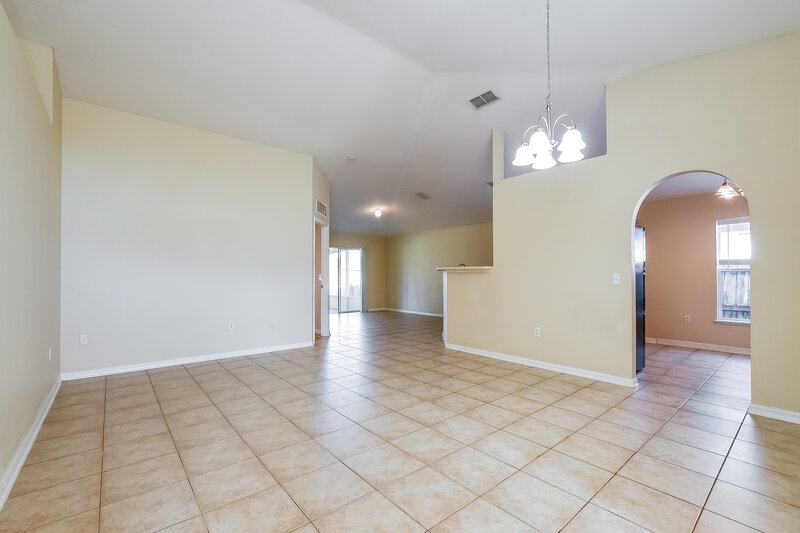 1,755/Mo, 5201 Silver Thistle Ln Saint Cloud, FL 34772 Living Room View