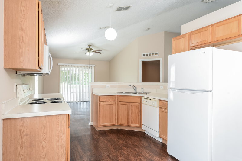 3,150/Mo, 1839 Corner Meadow Cir Orlando, FL 32820 Kitchen View
