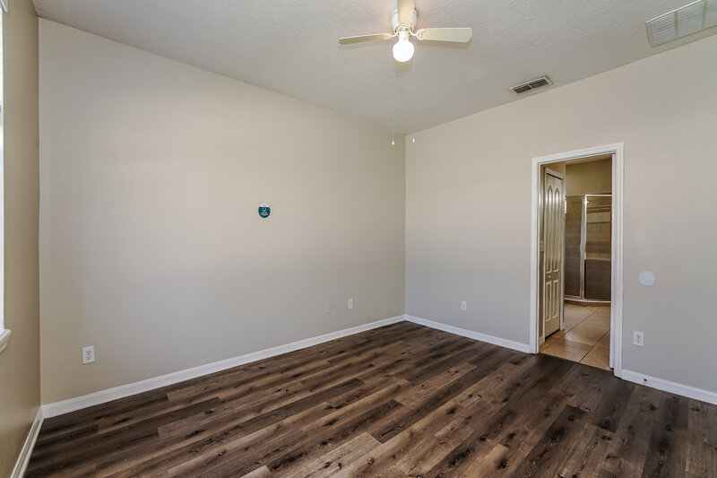2,215/Mo, 106 Magnolia Park Trl Sanford, FL 32773 Main Bedroom View