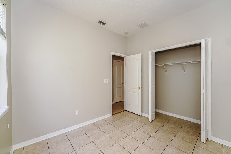2,215/Mo, 106 Magnolia Park Trl Sanford, FL 32773 Bedroom View 2