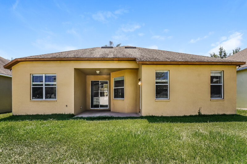 2,215/Mo, 106 Magnolia Park Trl Sanford, FL 32773 Rear View