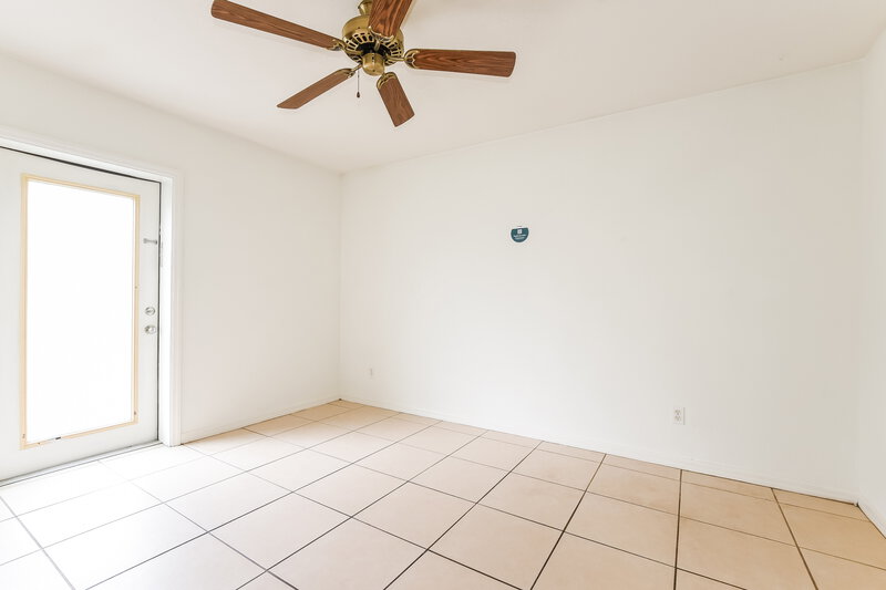 1,895/Mo, 2728 Regency Oak Ln Orlando, FL 32833 Bedroom View