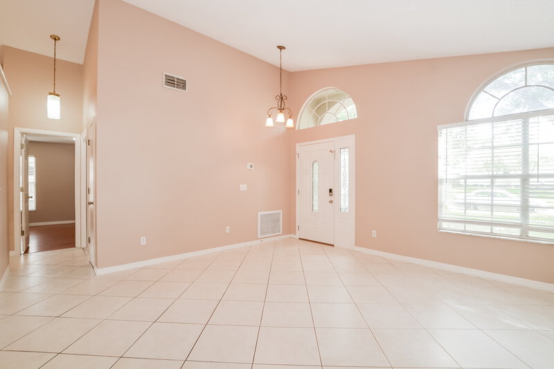 2,645/Mo, 1254 Countrywind Dr Apopka, FL 32703 Living Room View 2