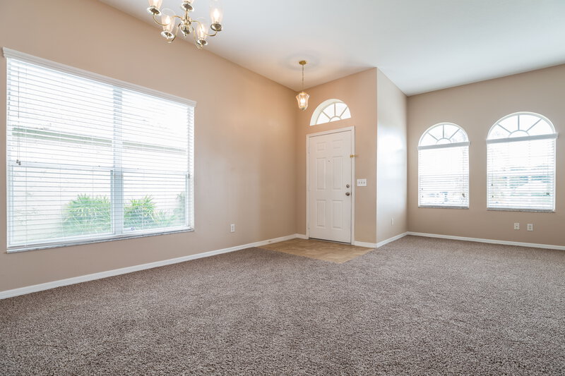 1,970/Mo, 2390 Cobblefield Cir Apopka, FL 32703 Living Room View