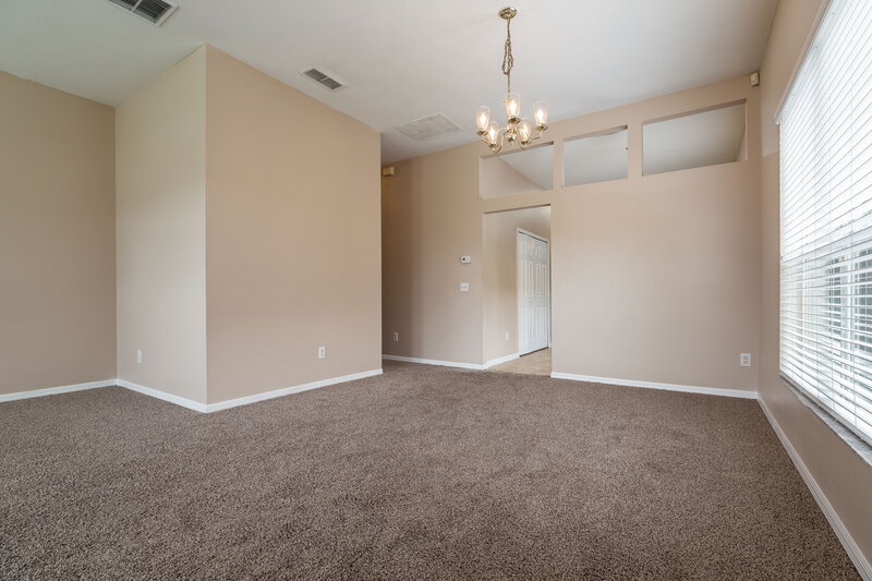 1,970/Mo, 2390 Cobblefield Cir Apopka, FL 32703 Living Room View 2