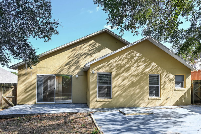 2,495/Mo, 30 N Cervidae Dr Apopka, FL 32703 Rear View 2