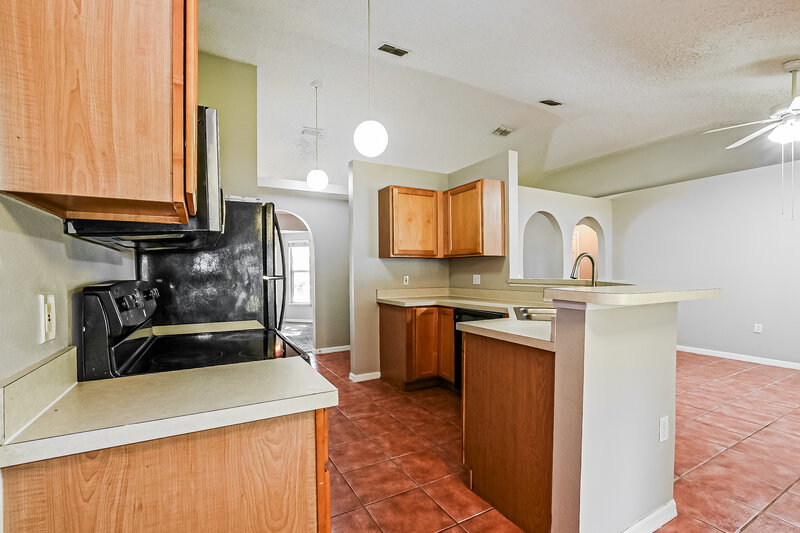 2,185/Mo, 1324 Montheath Cir Ocoee, FL 34761 Kitchen View