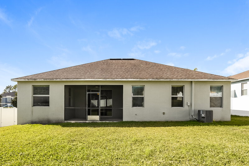 2,435/Mo, 4723 Coppola Dr Mount Dora, FL 32757 Rear View