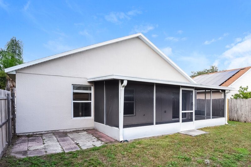 2,000/Mo, 3055 Pineda Dr Orlando, FL 32822 Rear View 2