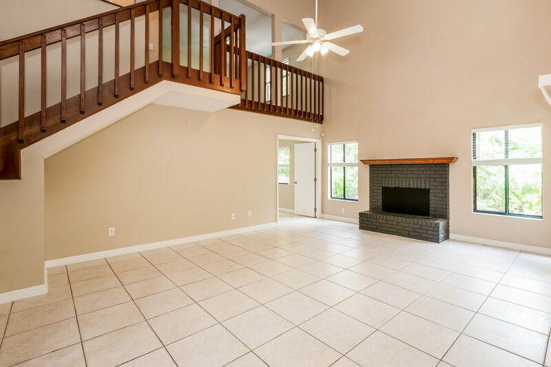 2,235/Mo, 1975 Piedmont Park Blvd Apopka, FL 32703 Living Room View 2