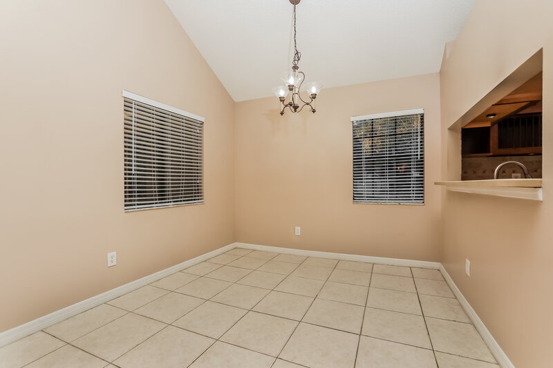 2,400/Mo, 1975 Piedmont Park Blvd Apopka, FL 32703 Dining Room View