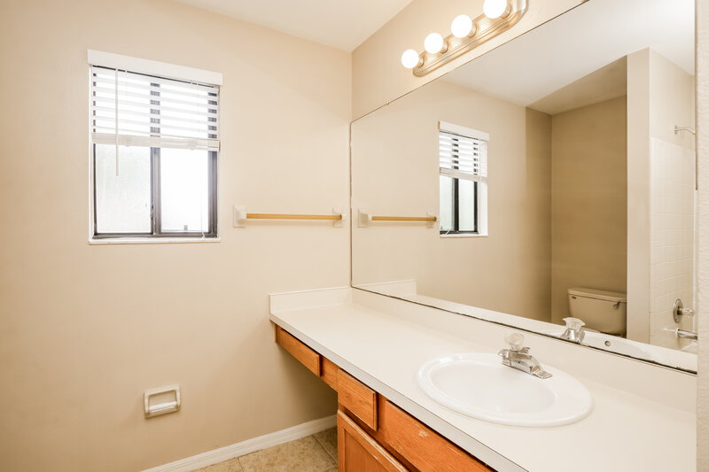 2,235/Mo, 1975 Piedmont Park Blvd Apopka, FL 32703 Bathroom View