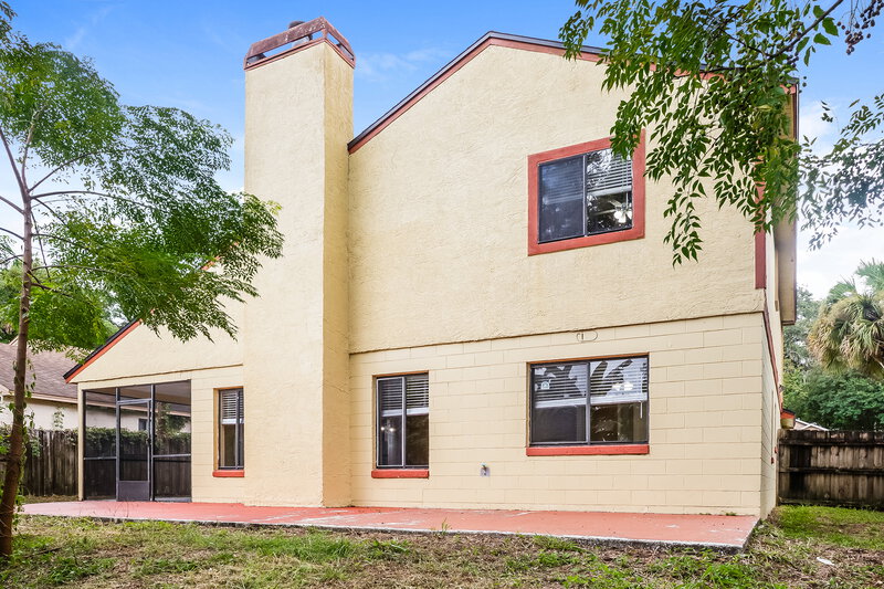 2,235/Mo, 1975 Piedmont Park Blvd Apopka, FL 32703 Rear View