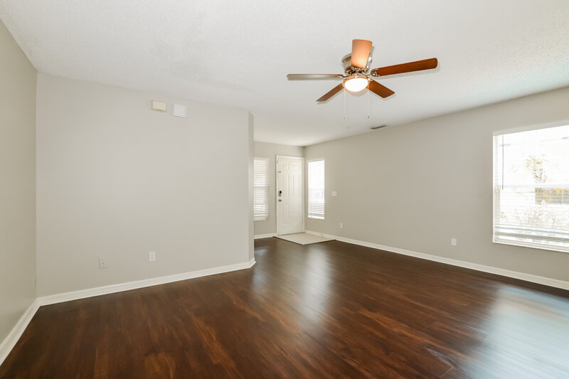 2,440/Mo, 1266 Sheeler Hills Dr Apopka, FL 32703 Living Room View 2