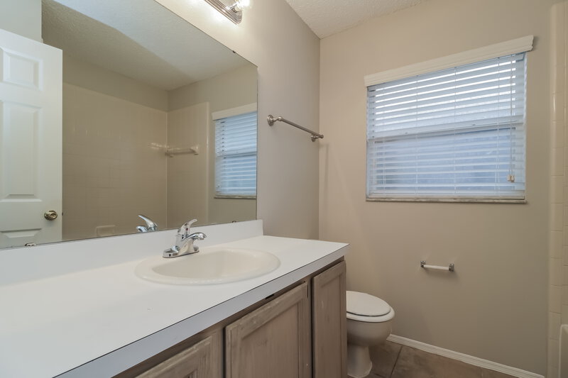 2,345/Mo, 1019 Henson Ct Oviedo, FL 32765 Bathroom View