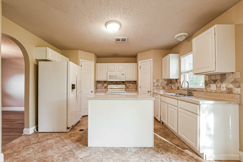 2,655/Mo, 4785 Willamette Cir Orlando, FL 32826 Kitchen View