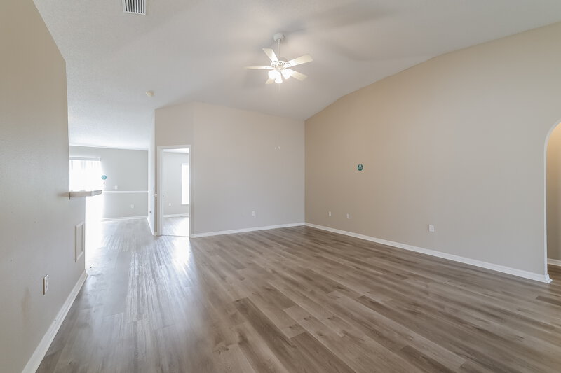 2,860/Mo, 16011 Chichester Ct Clermont, FL 34714 Living Room View