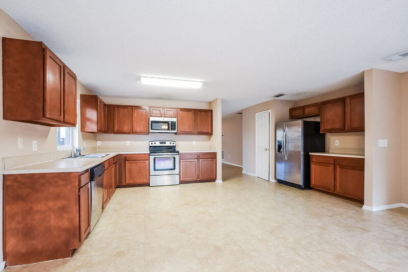 2,485/Mo, 3072 Natoma Way Orlando, FL 32825 Kitchen View