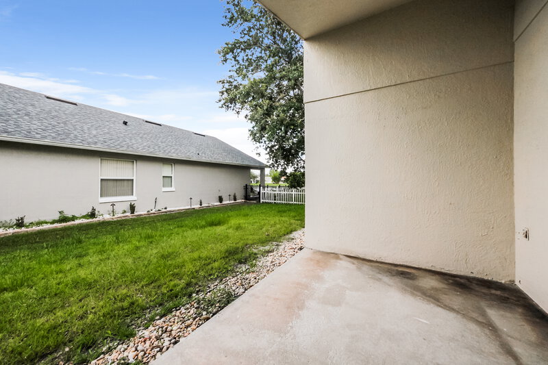 2,620/Mo, 3237 Harpers Ferry Ct Orlando, FL 32837 Covered Patio View