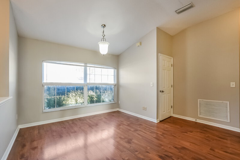 2,245/Mo, 232 Valley Edge Dr Minneola, FL 34715 Dining Room View
