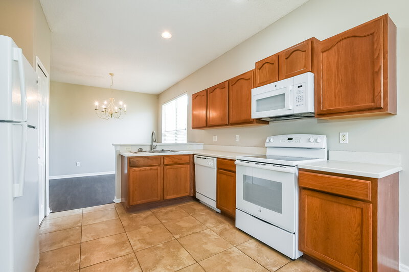 2,340/Mo, 14200 Viburnum Ln Orlando, FL 32828 Kitchen View