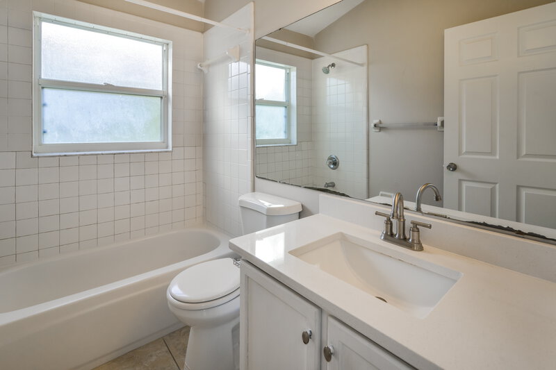 3,760/Mo, 2161 Fennell St Maitland, FL 32751 Bathroom View