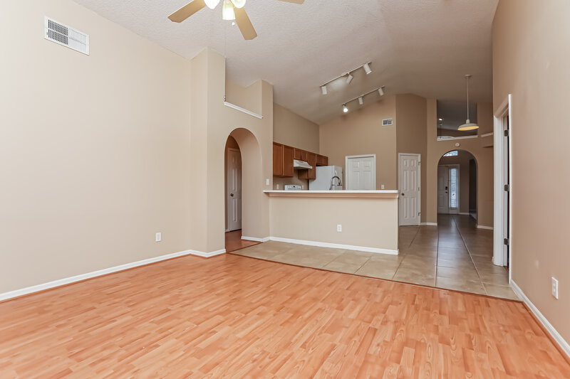 2,330/Mo, 1824 Bobtail Dr Maitland, FL 32751 Living Room View 2