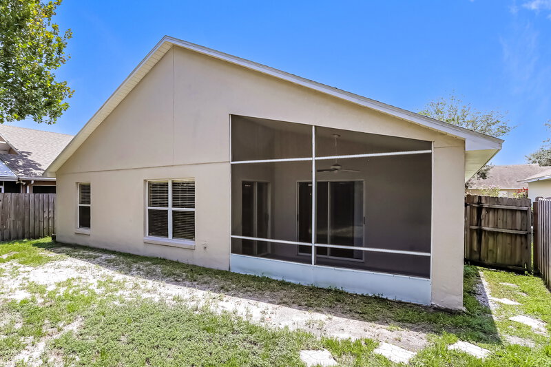 2,330/Mo, 1824 Bobtail Dr Maitland, FL 32751 Rear View