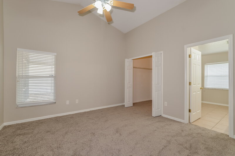 2,220/Mo, 10710 Wildlife Pl Orlando, FL 32825 Main Bedroom View 2