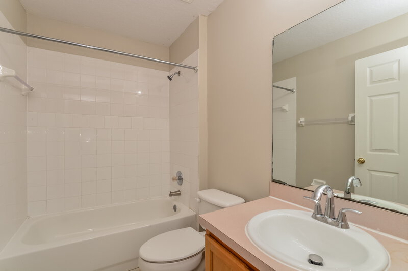 2,220/Mo, 10710 Wildlife Pl Orlando, FL 32825 Bathroom View