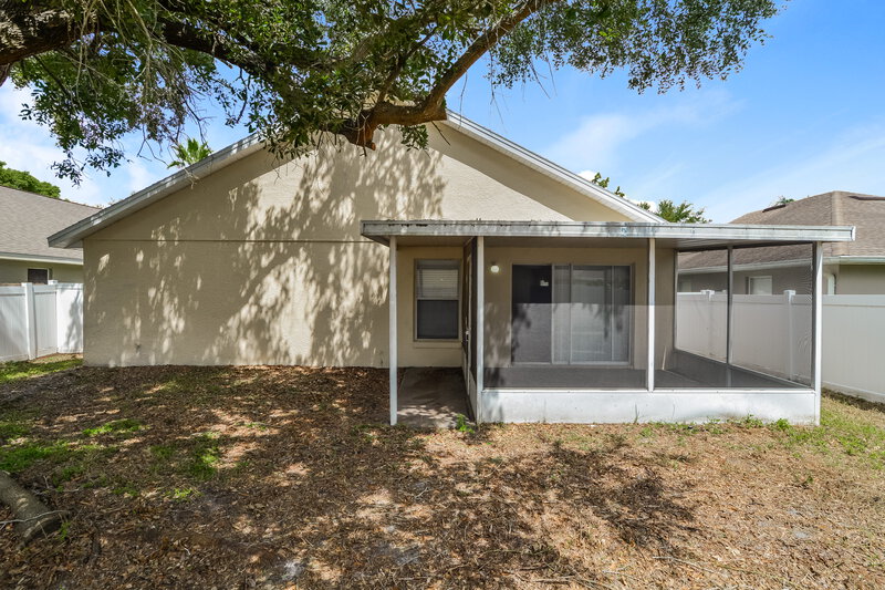 2,220/Mo, 10710 Wildlife Pl Orlando, FL 32825 Rear View