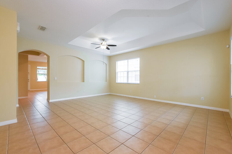 2,305/Mo, 14018 Mailer Blvd Orlando, FL 32828 Living Room View