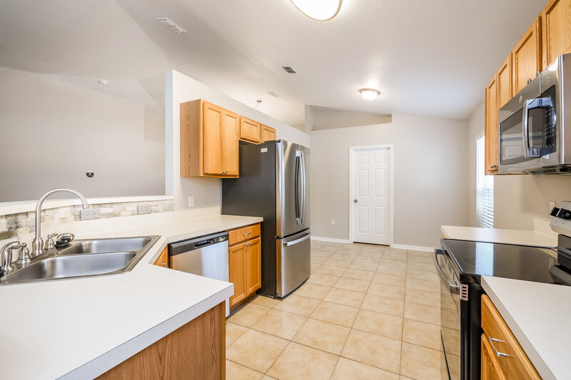 2,145/Mo, 2420 Tealwood Cir Tavares, FL 32778 Misc View 4