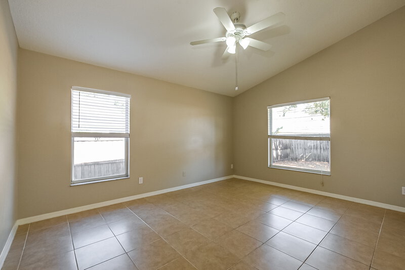 2,225/Mo, 4439 Brookdale Ct Orlando, FL 32826 Main Bedroom View