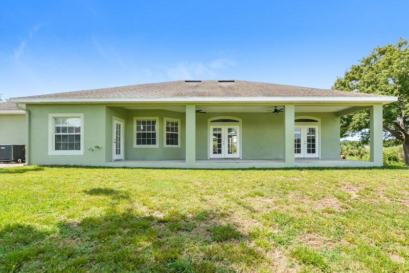 2,565/Mo, 1007 Encourte Grn Apopka, FL 32712 Rear View